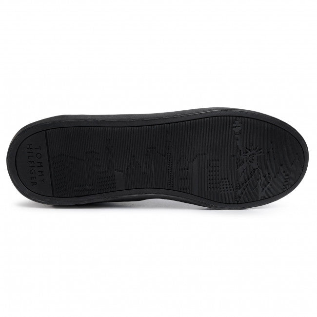 Plimsolls TOMMY HILFIGER Essential Stripes Detail Sneaker | Black