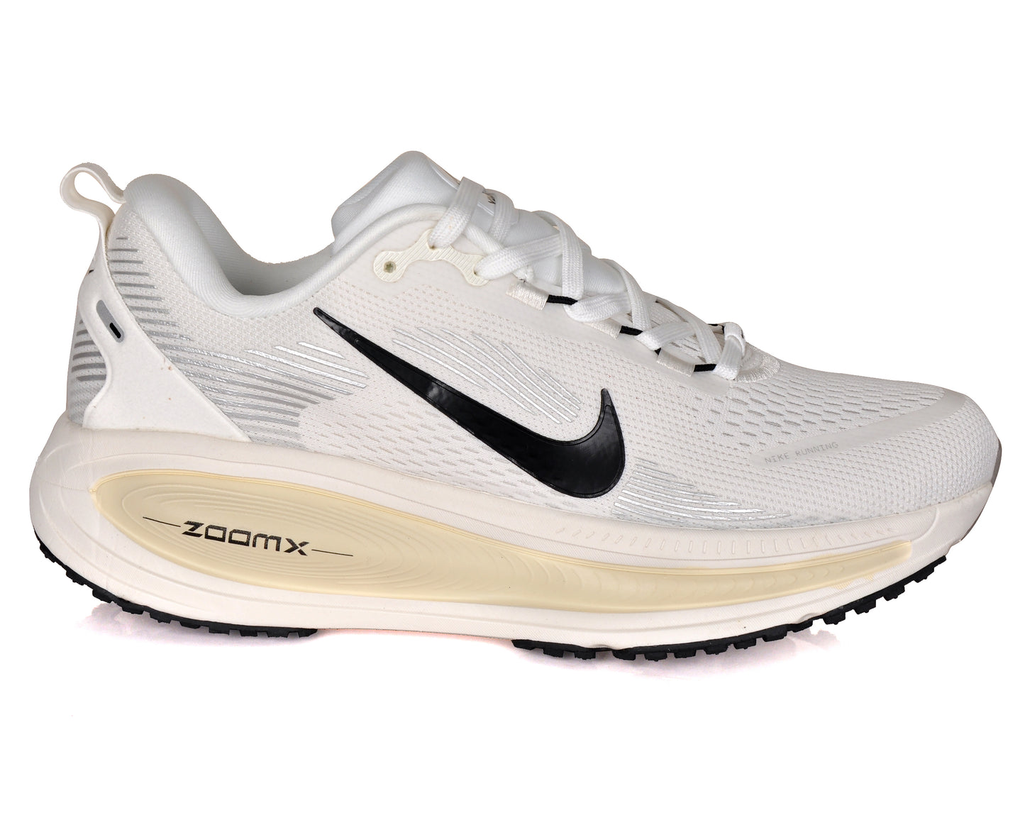 Nike MNS Vomero 18 Summit WhiteCoconut MilkBlack HM6804-101