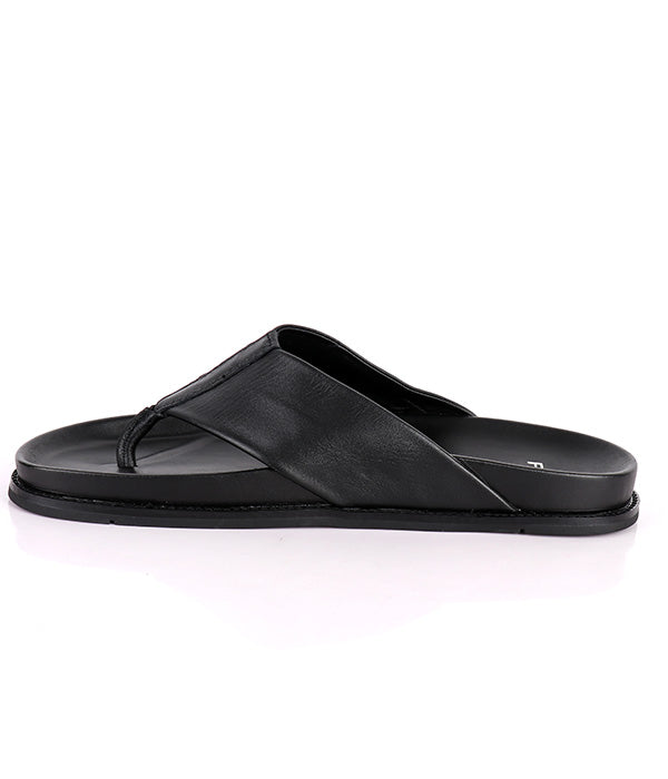 F Black Buckle Simple Slippers